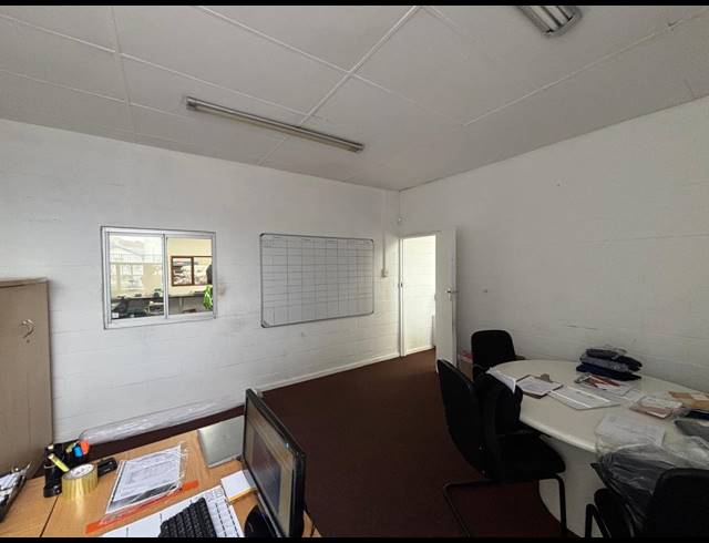1,171M² FACTORY TO LET IN MAITLAND
